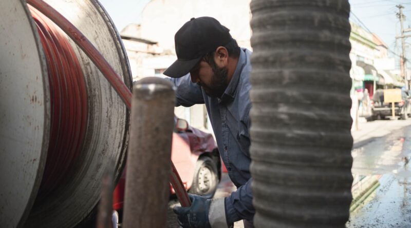 Gobierno de Matamoros Refuerza Limpieza del Drenaje Sanitario en la Zona Centro