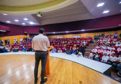 Participó Alcalde Carlos Peña Ortiz en la Feria Infantil de la Ciencia, Tecnología y Arte 2025 del IPN