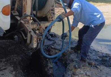 Gobierno de Matamoros Realiza Limpieza y Desazolve en la Colonia Rodríguez